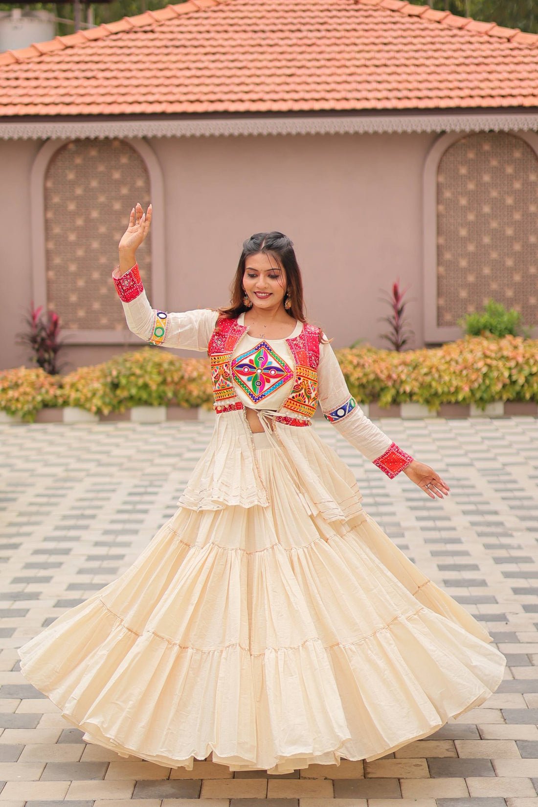White Cotton Gamthi Work Navratri Lehenga Choli With Koti