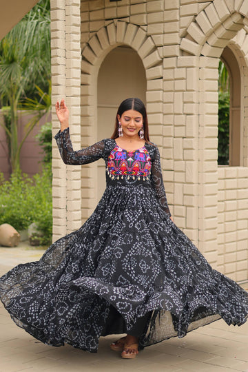 Awesome Black Georgette Gown For Festive Celebration
