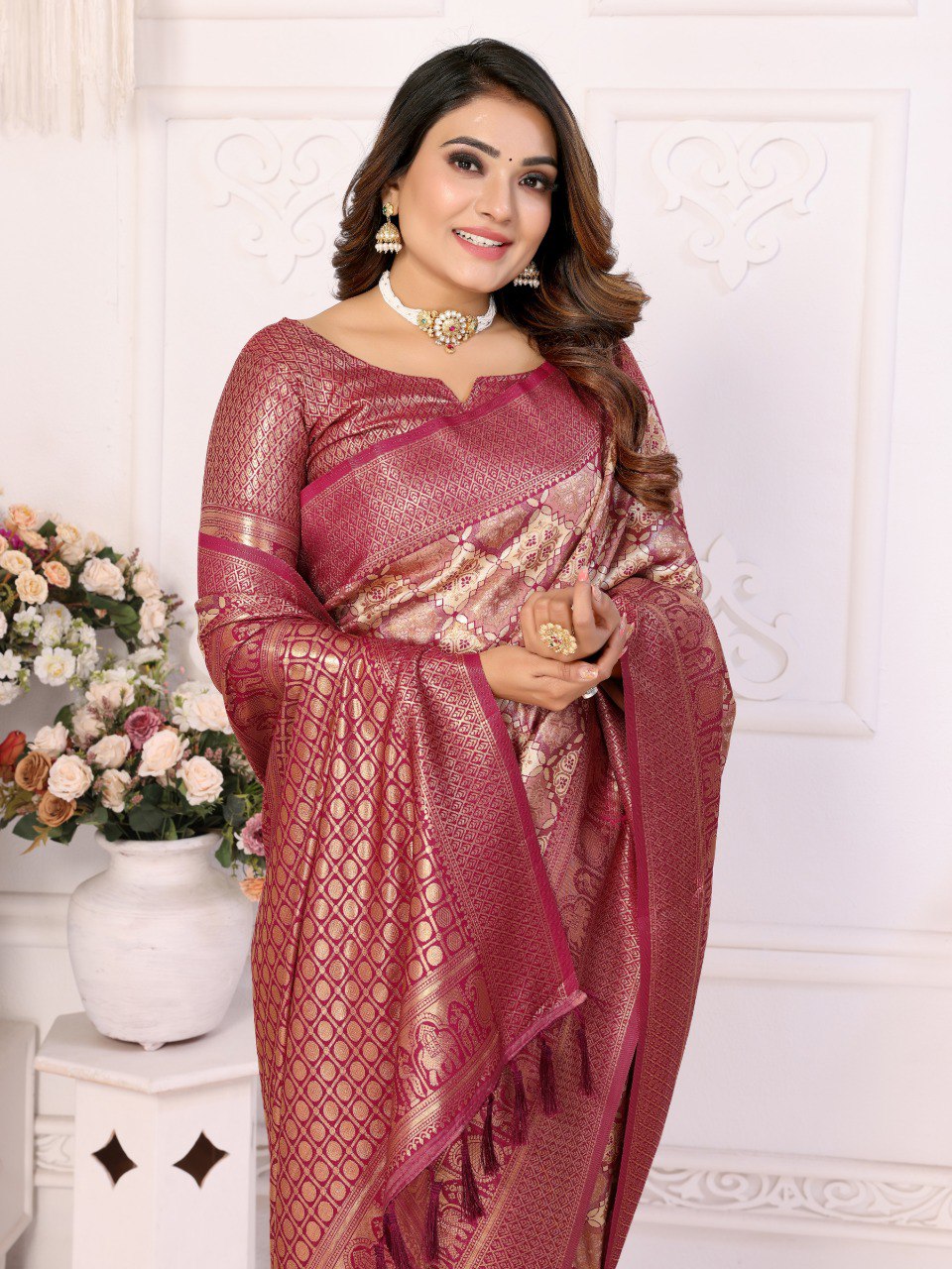 Wonderful Zari Weaving Silk Trendy Wedding Wear Saree With Blouse