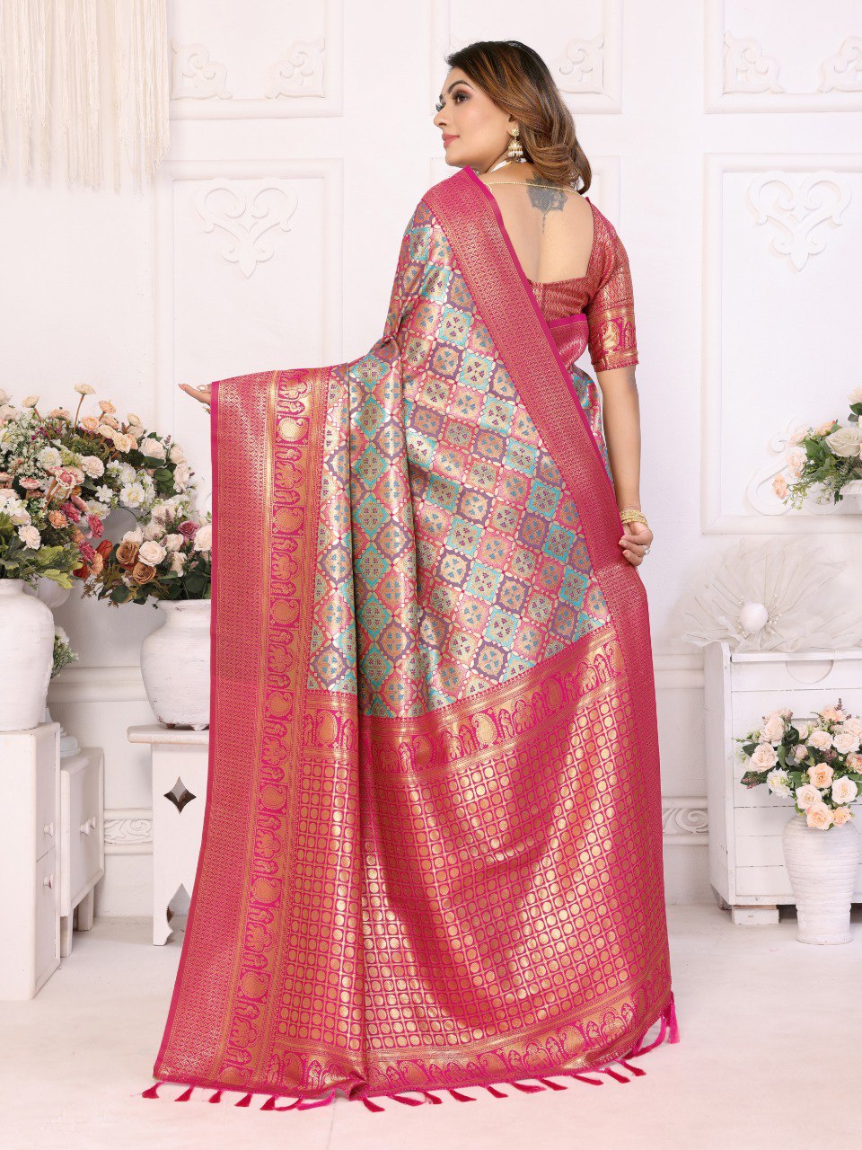 Wonderful Zari Weaving Silk Trendy Wedding Wear Saree With Blouse